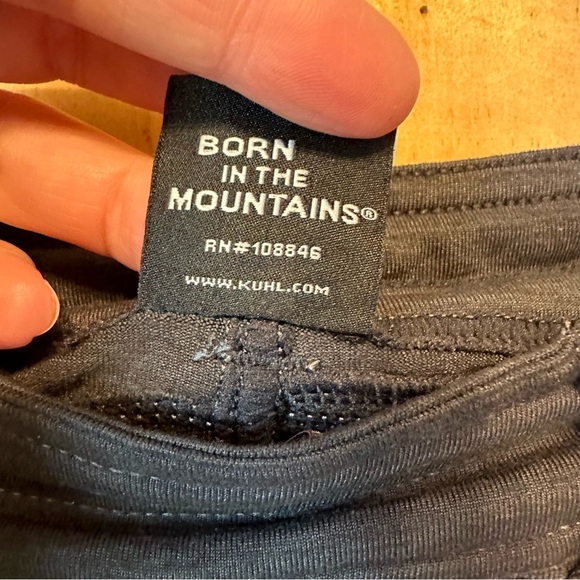 Kuhl Mova Straight Leg Charcoal Gray Heather Knit Stretch Low Rise Pant - Picture 8 of 14